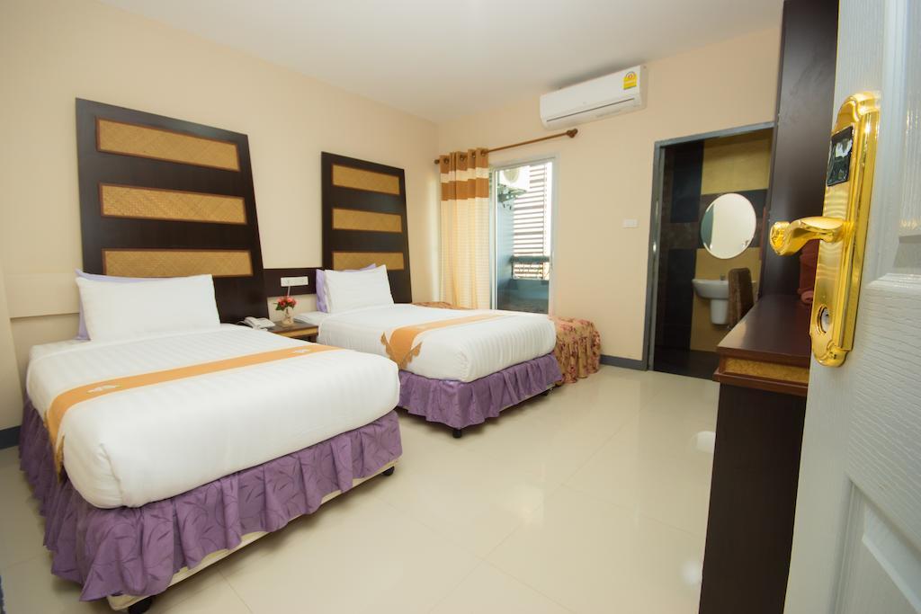 The Corner Hotel (Adults Only) Chiang Rai Exterior photo